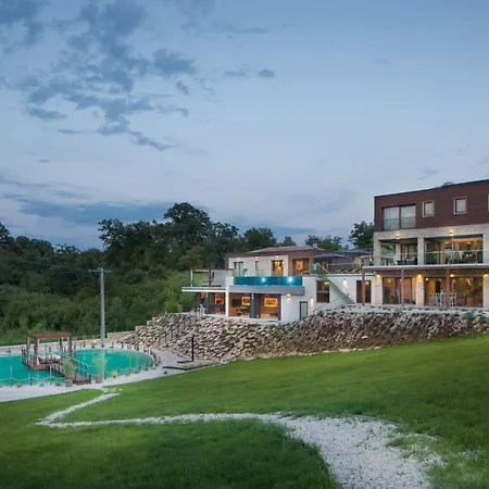 By Interhome Ferienhaus *